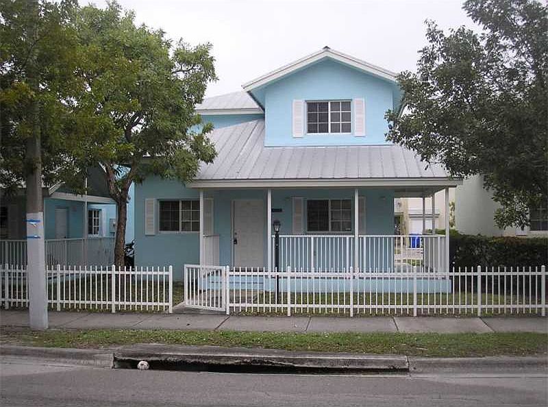 1st image of 420 NW 20th St #4