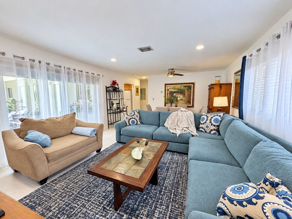 2270 SE 5th St, Pompano Beach