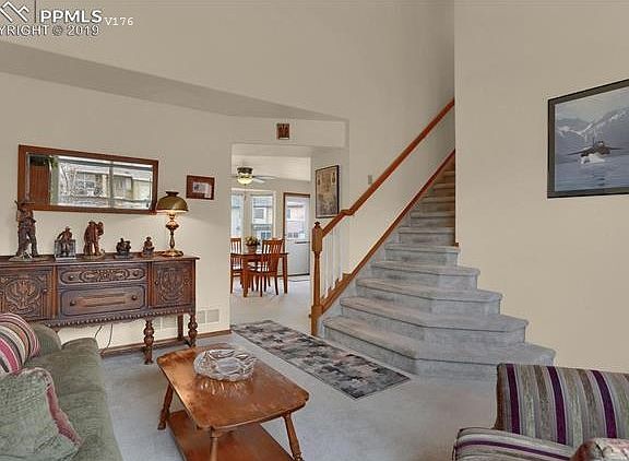 5th image of 7505 Lake Ave