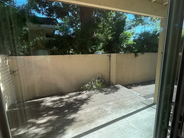 925 Azure St #1 — Photo 22