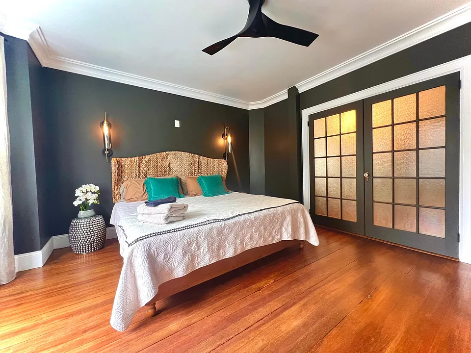 13 Brinley St #1