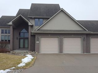 3028 Bayberry Rd, Ames, IA 50014