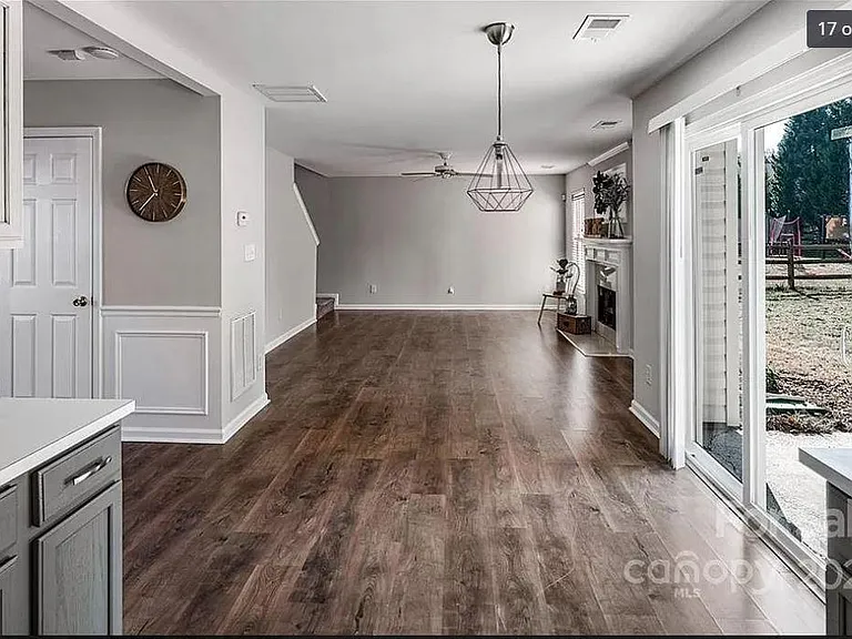 4613 Maple Crest Pl — Photo 20
