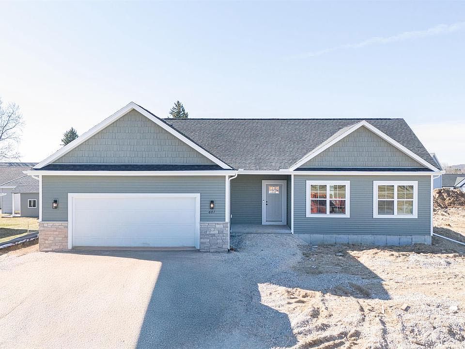 1st image of 336 Sandmar Drive