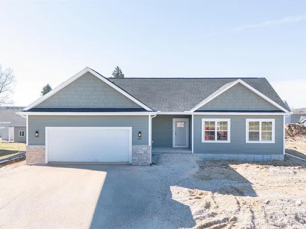 336 Sandmar Drive, Ripon, WI 54971