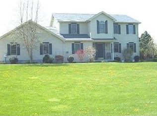 5 Windsor Dr, Greenville, PA 16125