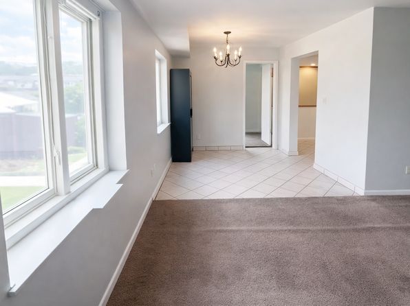 325 N Craig St APT 704