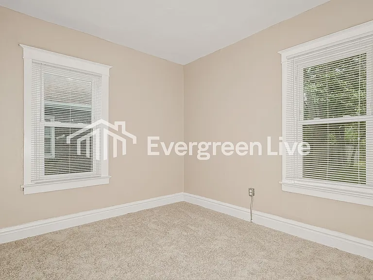 2440 Gothland Ave — Photo 9
