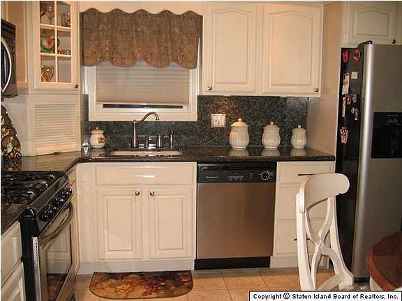 custom kitchen