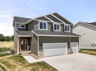 434 Venice Ave, West Des Moines, IA 50266