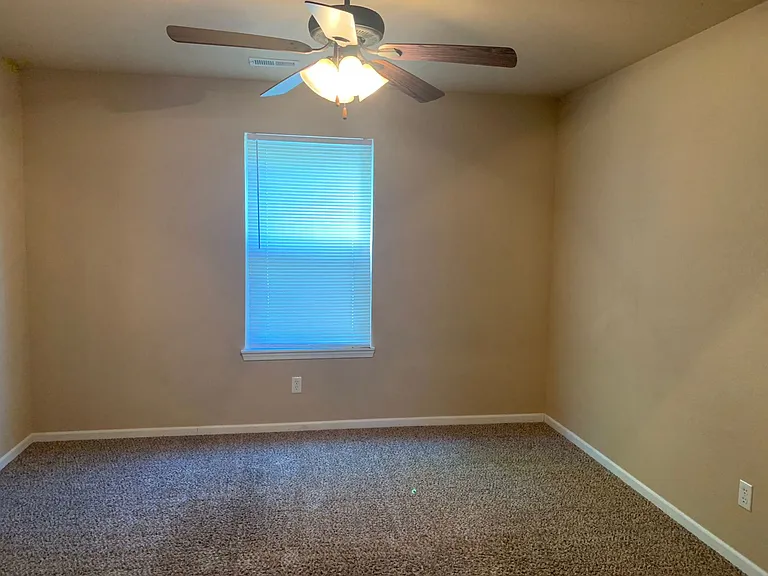 16529 Hunters Ridge Ln — Photo 6