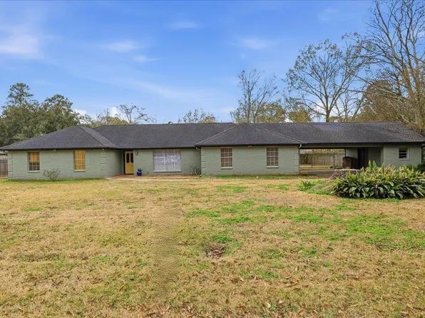 7965 Halliday Ln, Beaumont, TX 77706