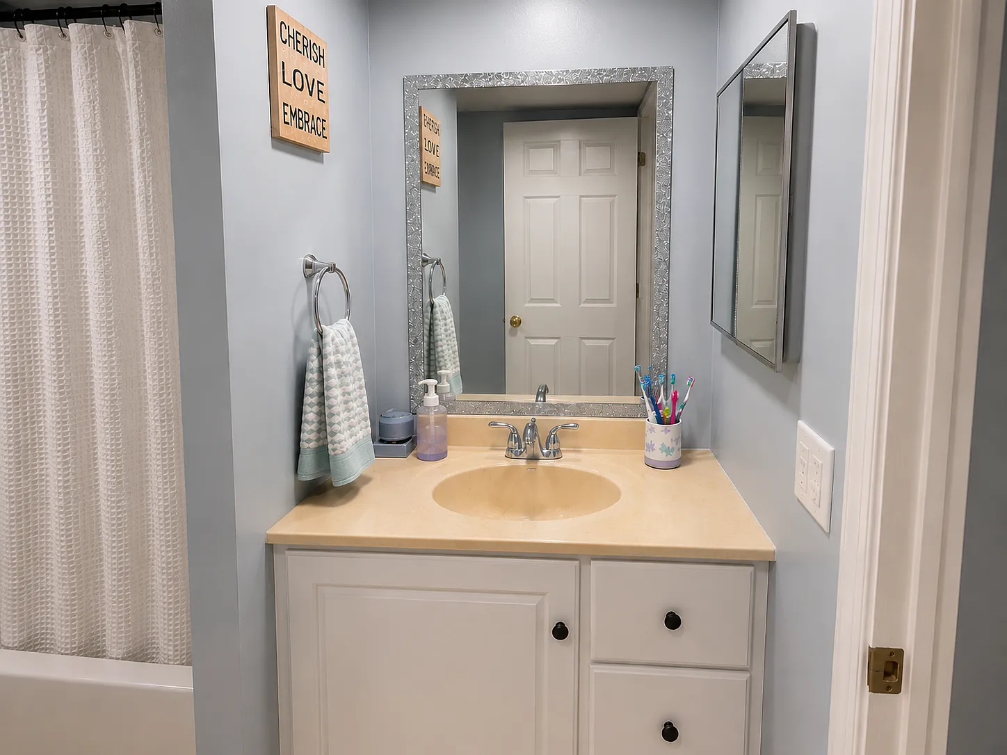3 bed, $1,750 — Photo 3