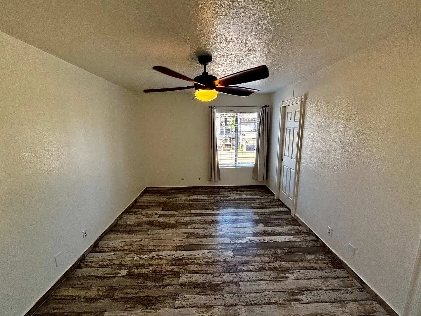 Unfurnished, 1-year long-term rental — Photo 3