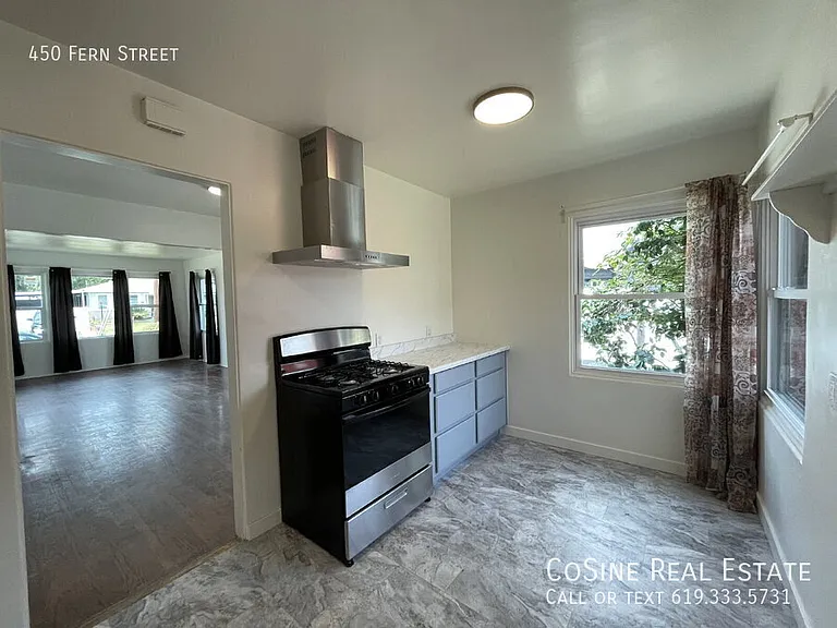 450 Fern St — Photo 4