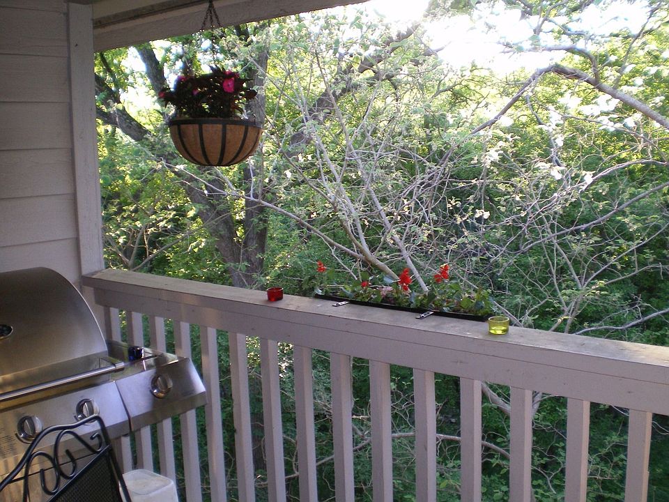 Balcony with BBQ