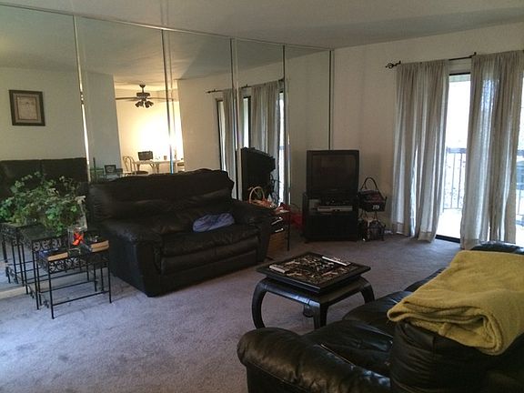 4th image of 2218 Country Club Dr #33-13A