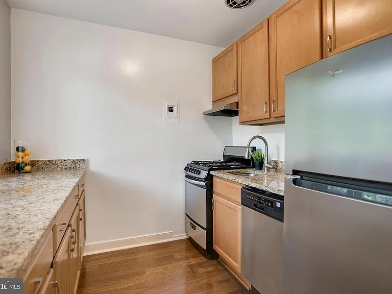 2710 Macomb St NW #203 — Photo 3