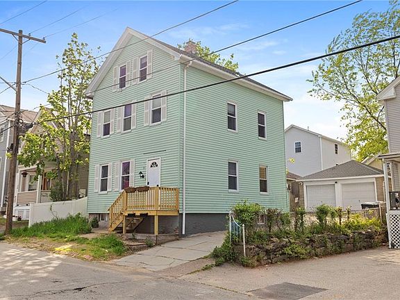 2nd image of 30 Sherwood St