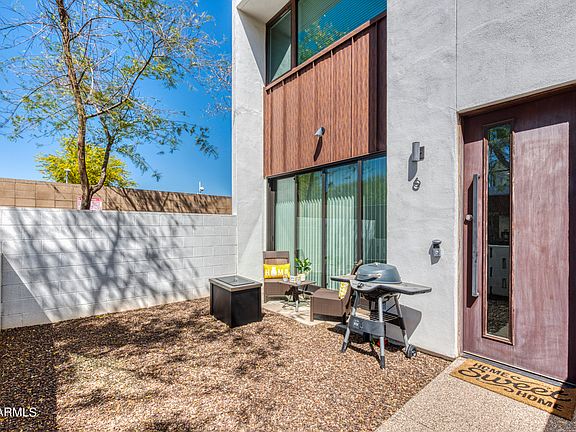 4th image of 540 W Mariposa St APT 6
