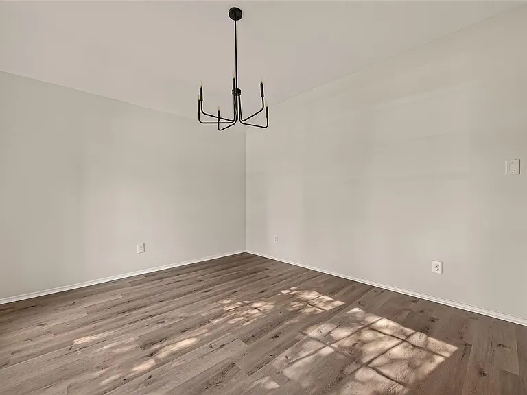 3314 Karleigh Way — Photo 2