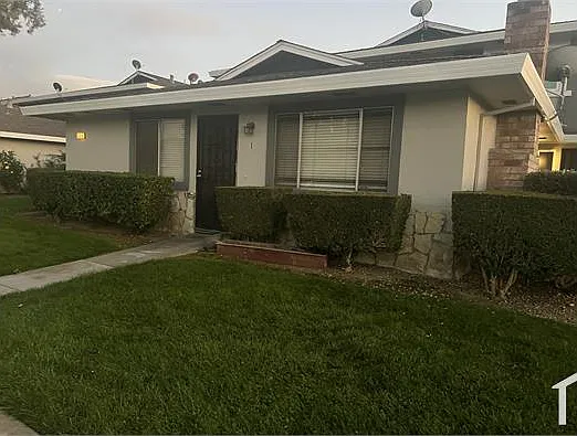 2 bed, $3,250 — Photo 2
