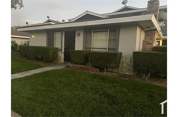 Building Photo - 5578 Spinnaker Dr