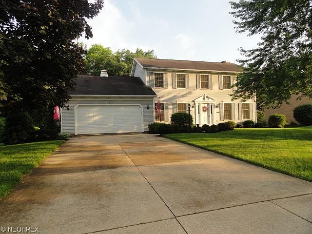 1st image of 2626 Lermitage Pl