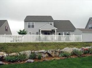 11 Garfield Dr, Ephrata, PA 17522