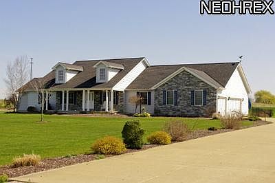 1st image of 15650 Moorland Dr