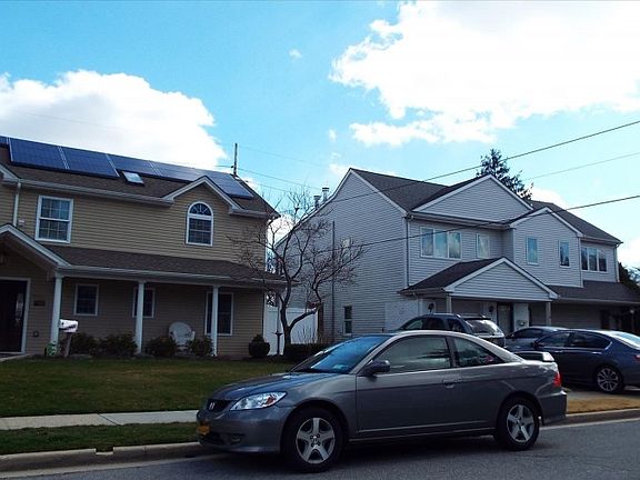 3rd image of 71 Bridle Ln