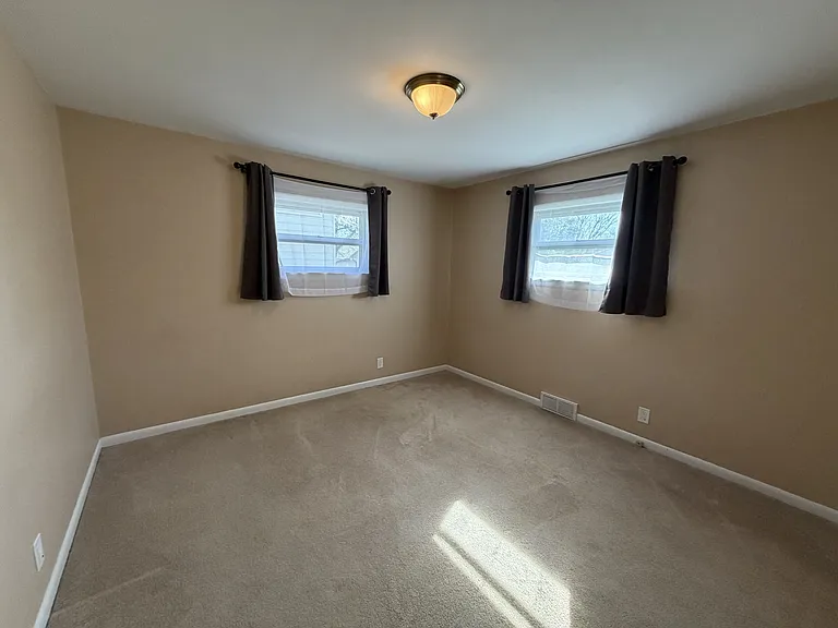 1126 Lendel Ln — Photo 10