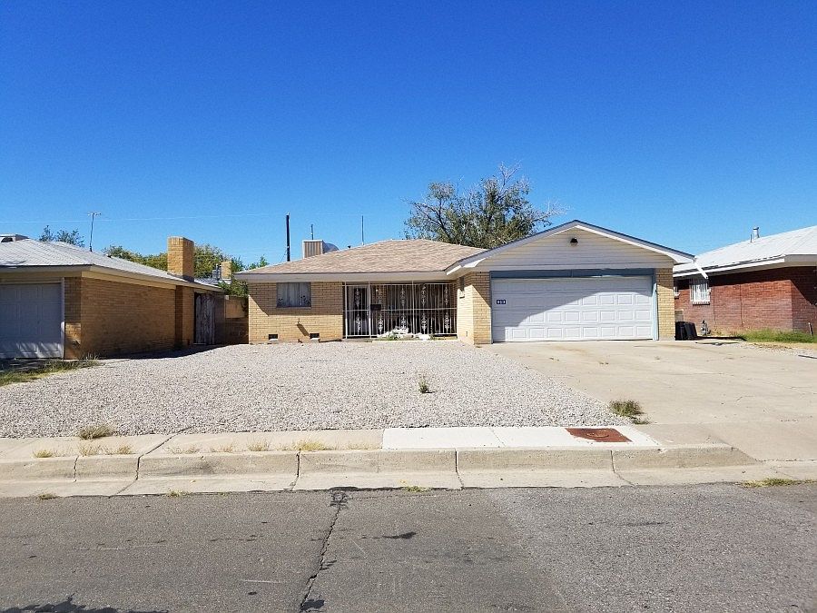 1st image of 913 Cardenas Dr SE