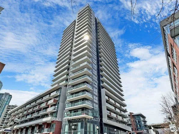 38 Iannuzzi St #1503, Toronto, ON M5V 0A2