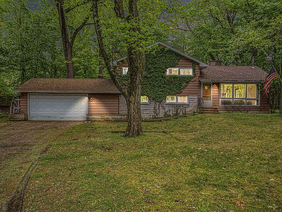2nd image of 125 Christy Rd