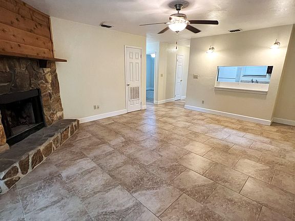 4th image of 4777 Leah Ln
