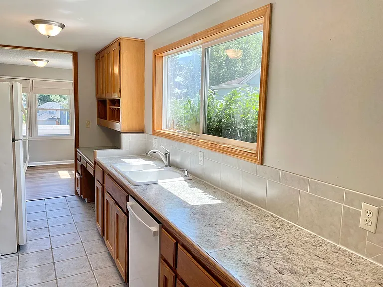 11721 Roosevelt Way NE — Photo 6