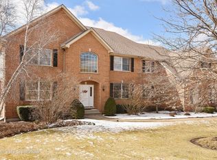 297 Joshua Dr, Hawthorn Woods, IL 60047