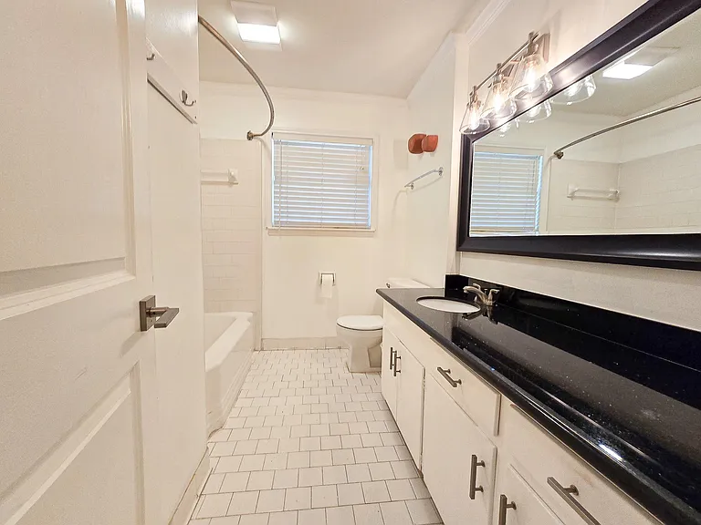 9507 Meadowbriar Ln — Photo 36