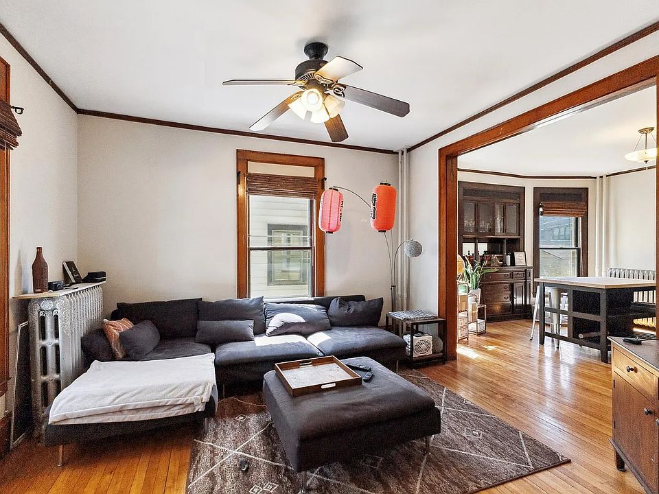 1st image of 2724 Garfield Ave #1