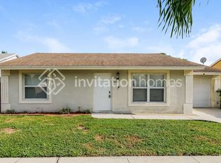 5431 Twin Oakes Rd, Lake Worth, FL 33463