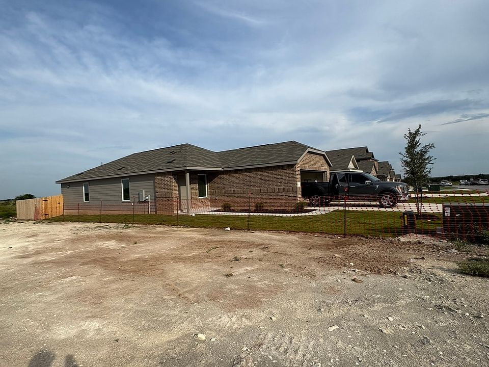1st image of 305 Brannigan Dr