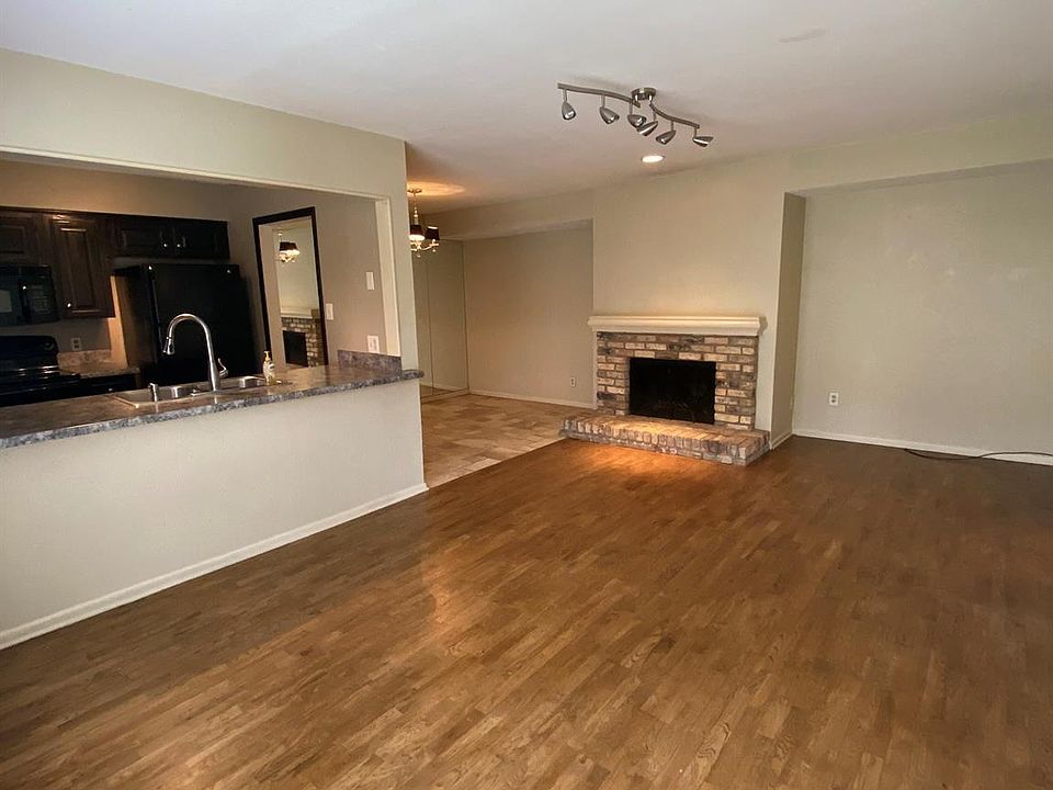 1st image of 4049 Herschel Ave Unit E