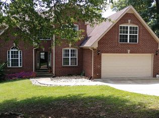 8445 Russell Rd, Nashville, TN 37221