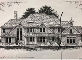 54 Cow Neck Rd, Sands Point, NY 11050