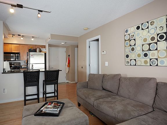 4th image of 7500 Woodmont Ave APT 812