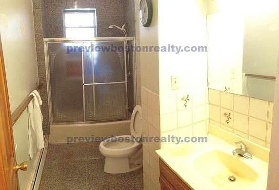 2nd image of 260 Aspinwall Ave #Ta3