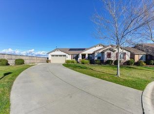 933 Abbotsford Ct, Plumas Lake, CA