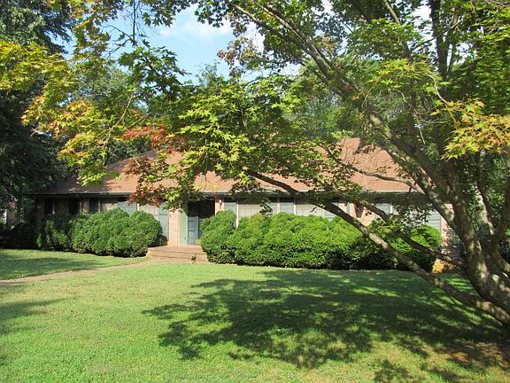 2nd image of 627 Hudgins St