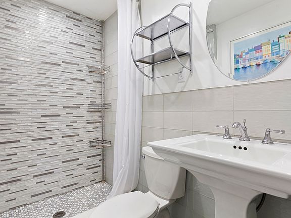 4th image of 154 W 77th St APT 2F